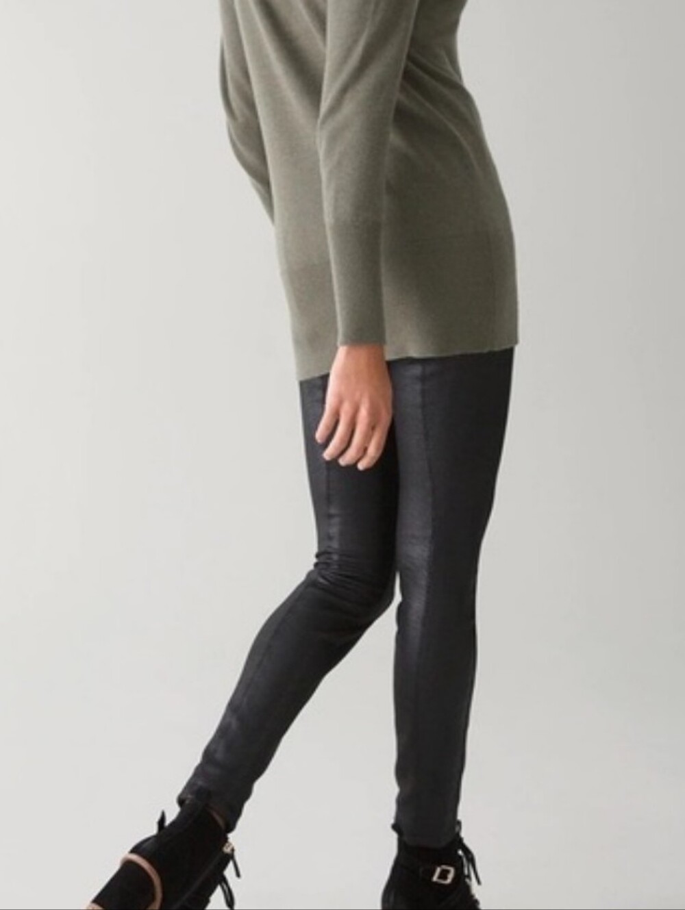 WHITE HOUSE BLACK MARKET Textured Vegan Leather Runway Legging Black Python 12